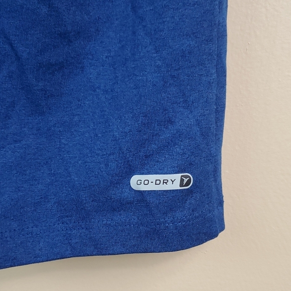 Old Navy Active Navy blue shirt with soccer print - Picture 4 of 6